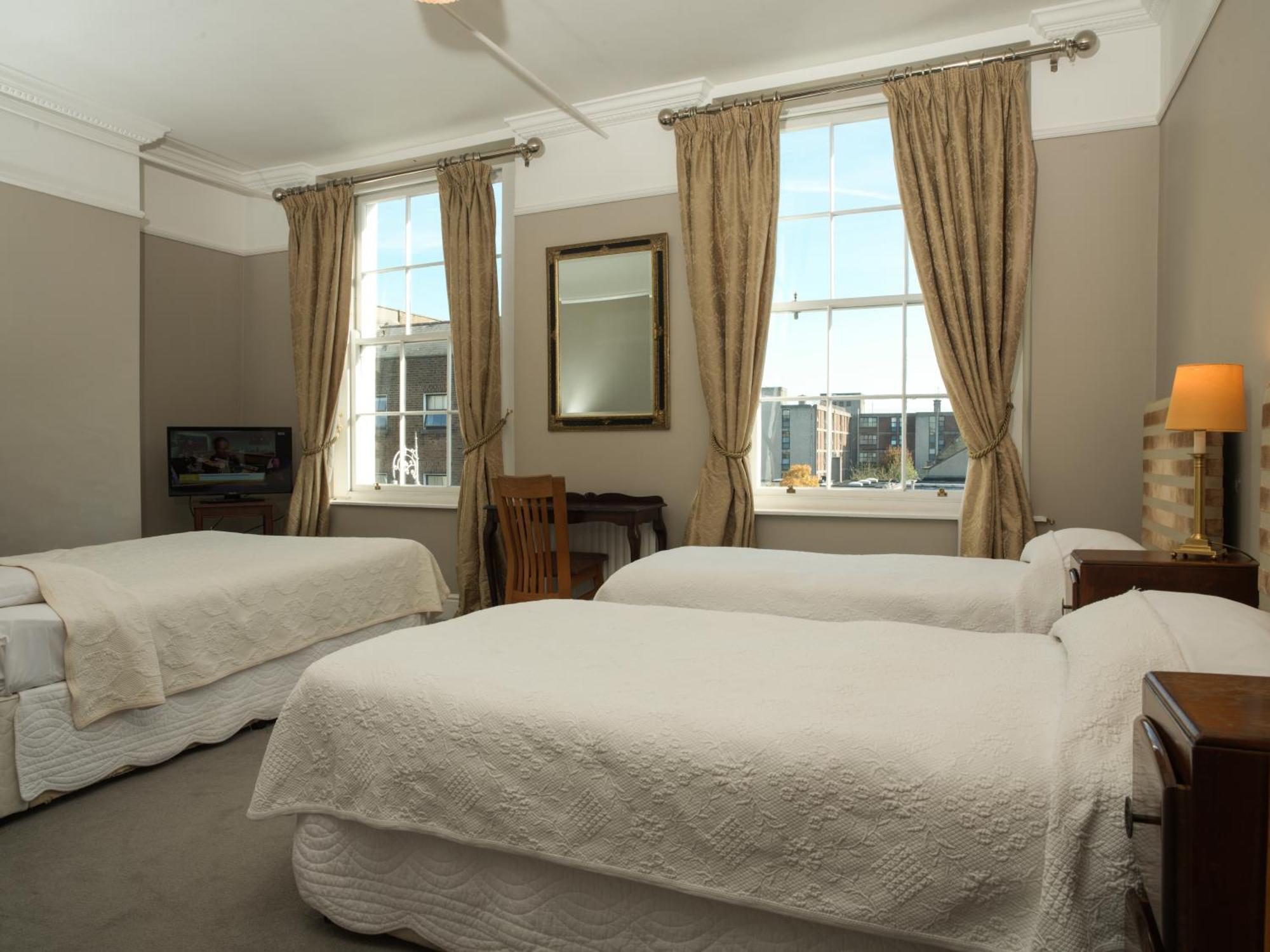 Comfort Quadruple Room